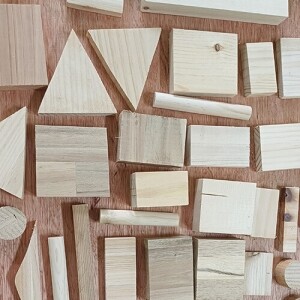 나무에,나무에 다양한 나무조각 창의적인 나무조각 놀이